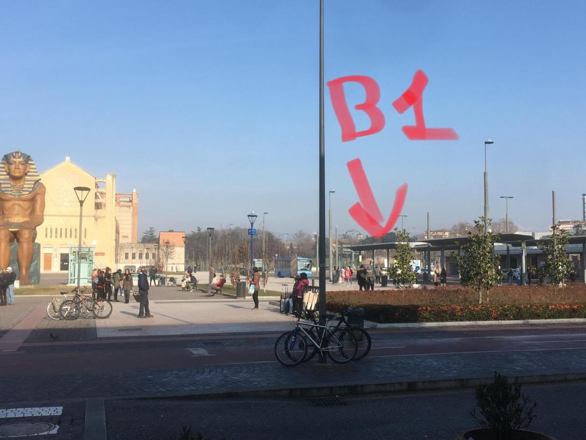 A Due Passi Da Giulietta-Casa Montecchi Verona Bagian luar foto